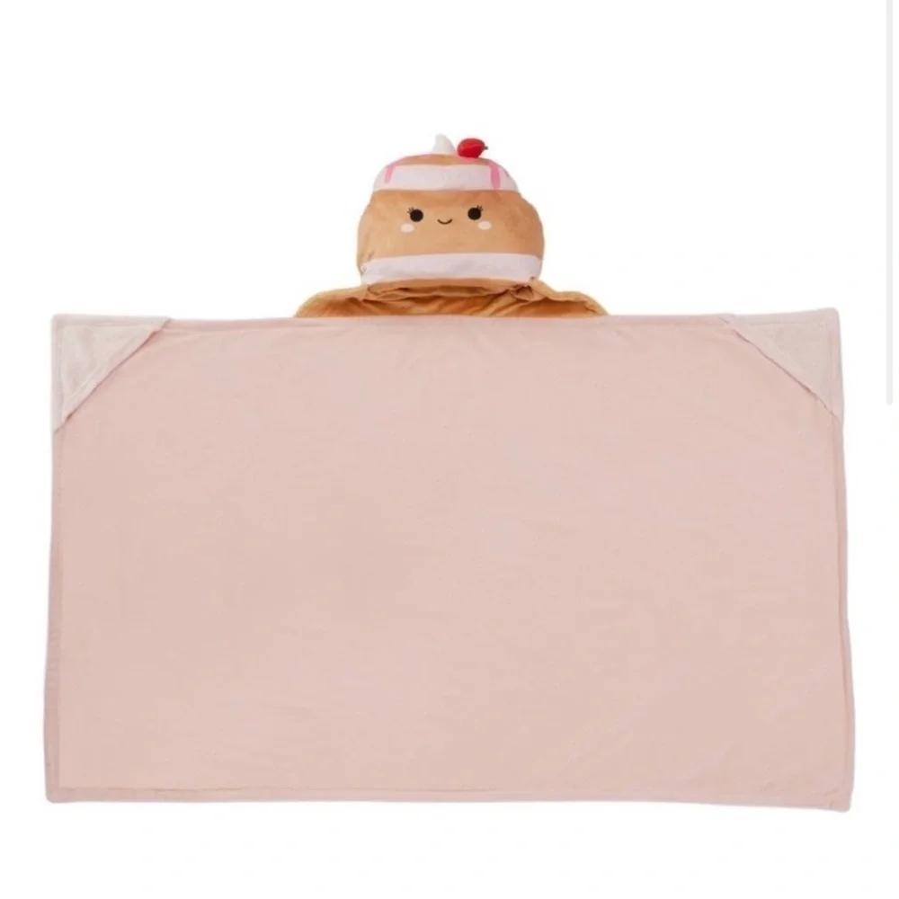 Squishmallows Sawtelle Strawberry Pancakes 30 x 50 Inch Hooded Throw
